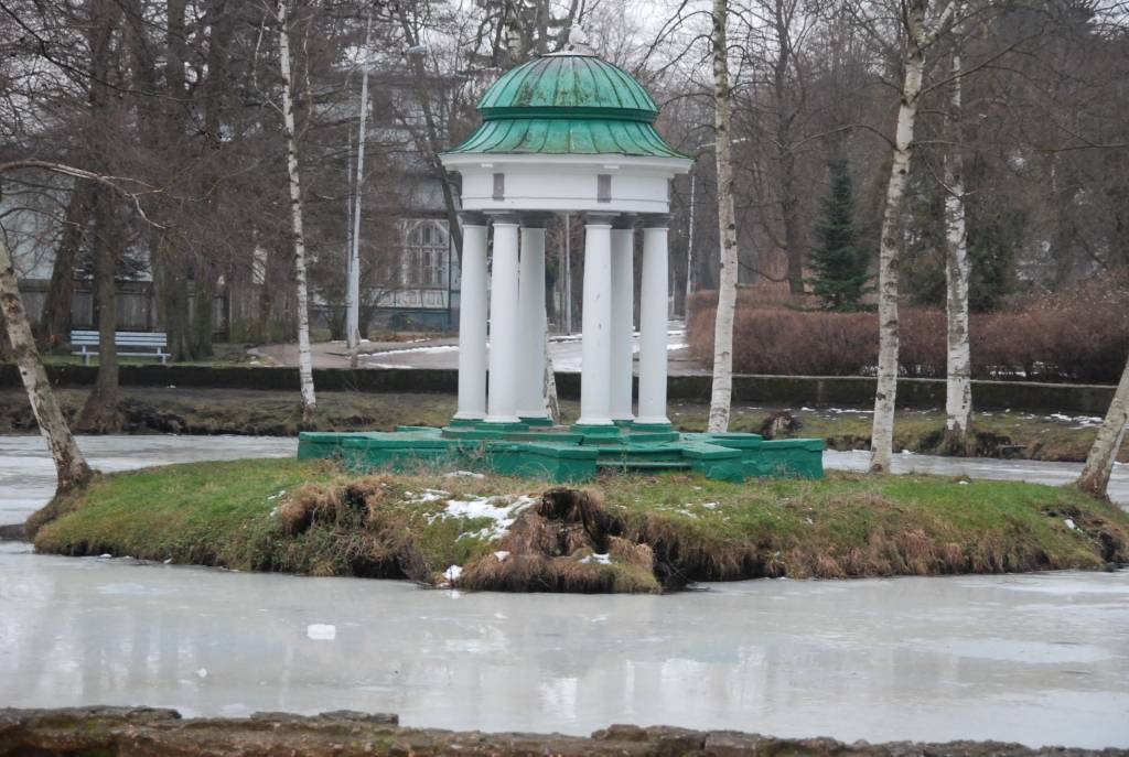 Liepājas dome šogad realizēs vairākus projektus par Eiropas savienības naudu, dodot no domes budžeta tikai 15 līdz 20 procentu lielu līdzfinansējuma. Plānots sakārtot Gulbīšu dīķi, rekonstruēt apgaismes sistēmas pie Mirdzas Ķempes...