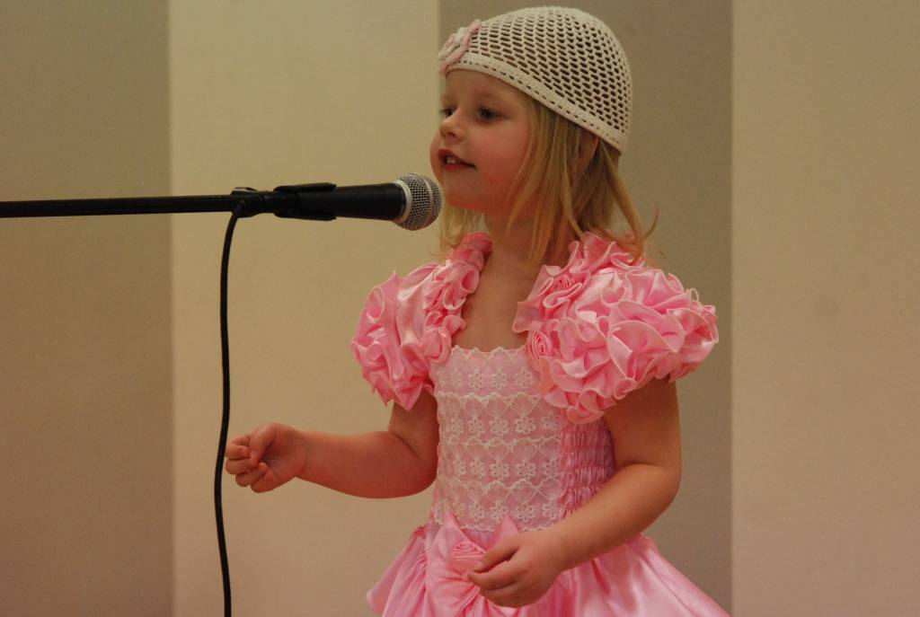 Svētdien, 15. martā, Liepājas Olimpiskajā centrā notika pilsētas mazo vokālistu konkurss 