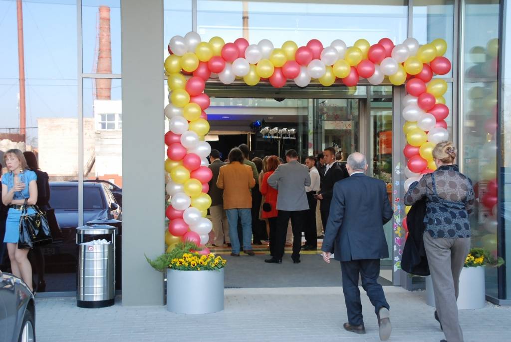 Vakar, 29. aprīlī, notika jaunā tirdzniecības centra 