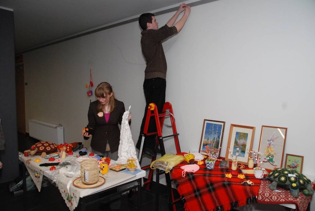 Sarkanā Krusta Liepājas komitejas jaunieši ceturtdien, 9. aprīlī, pulksten 18 Olimpiskā centra Tango zālē rīko labdarības izsoli. Akcijā “Esi radošs pavasarī!” piedāvāti gandrīz simt darbu, kuru autori ir no Liepājas un Liepājas rajona....
Autors: Ilze Vainovska