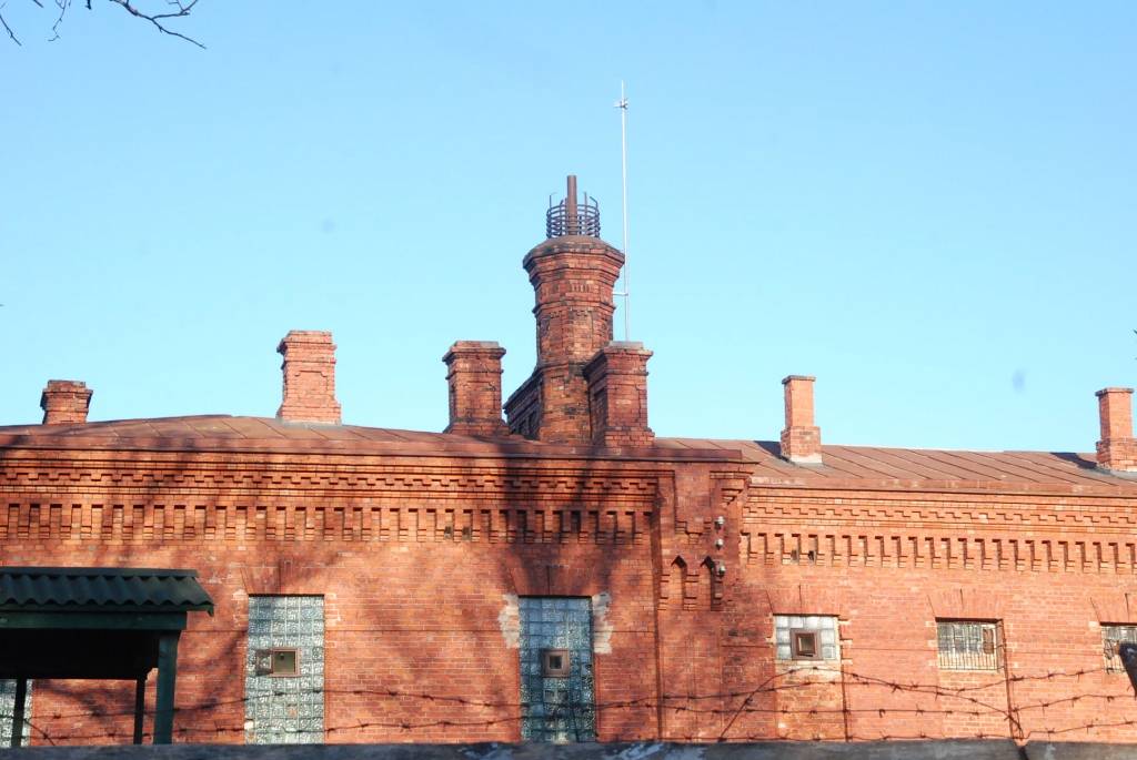 Naktī uz pirmo maiju Karostas glābšanas biedrība (KGB) iepazīstināja  preses pārstāvjus ar šīs sezonas jauno tūrisma piedāvājumu - programmu “Pa spoku mednieku pēdām