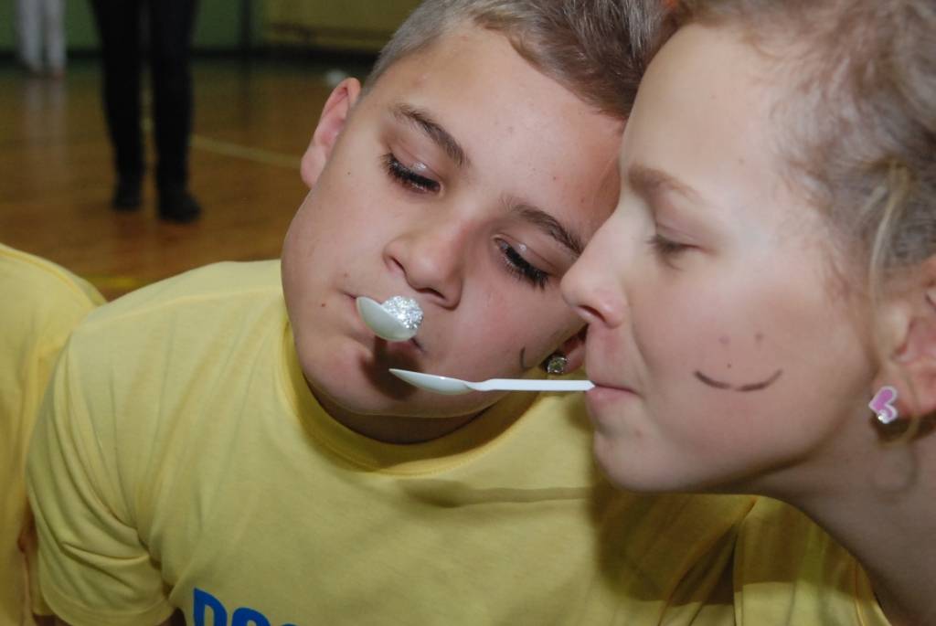 “Sākumā domājām – būs garlaicīgas lekcijas. Bet viss izrādījās tik interesanti, bija tik daudz praktiski jādarbojas!” pēc iesaistīšanās jauno līderu apmācības programmā “Dreams+Teams” teic Grobiņas ģimnāzijas audzēkņi.

Lai parādītu, ko...
Autors: Iluta Dreimane