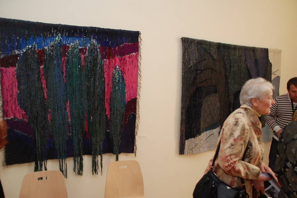 Piektdien, 9. oktobrī, Liepājas muzejā tika atklāta mākslinieces Annas Eltermanes 80. jubilejas izstāde 