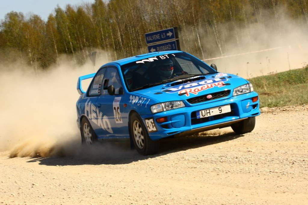 4WD klases favorīti Ali Jansons/Ivars Krievs („Subaru Impreza”).
Autors: Fotoaģentūra 