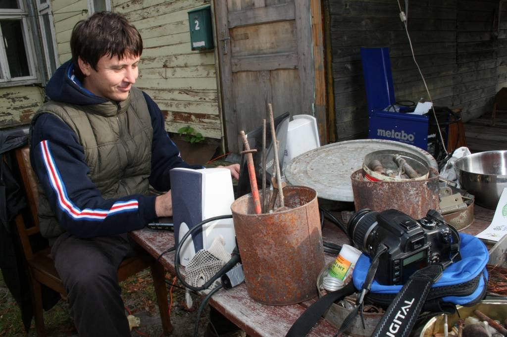 Svētdien, 10. oktorbī, pasaulē tika atzīmēta Vispasaules Zaļo darbu diena. Ideja pieder organizācijai 350.org, kas aicināja visas pasaules iedzīvotājus pievēŗsties globalai kampaņai par CO2 izmešu samazināšanu atmosfērā, jo kritiskā robeža...