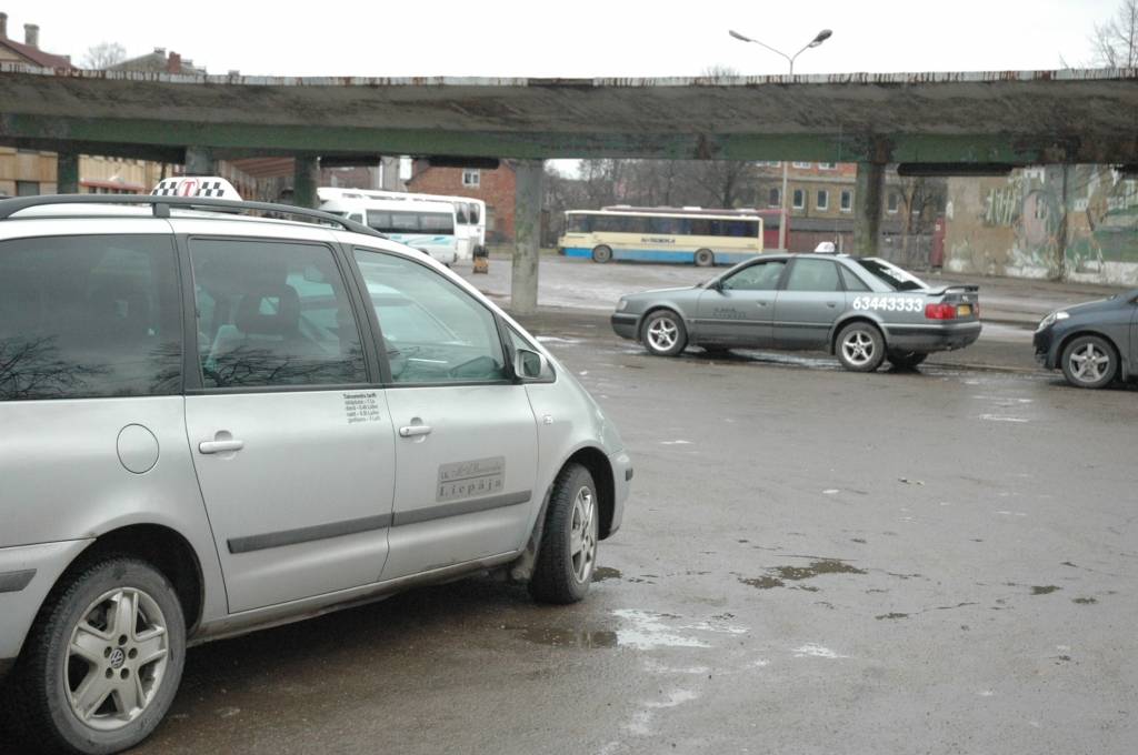 Autors: Dainis Ģelzis