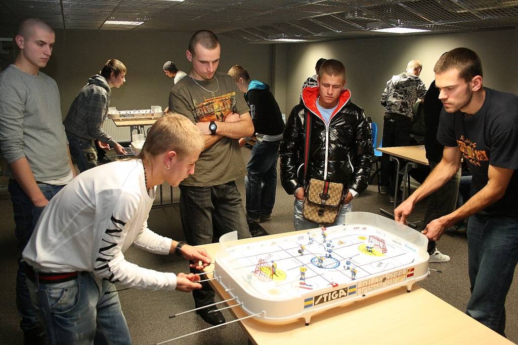 Spēlē par otrā turnīra uzvarētāja titulu tikās Madars Leiba (pa labi) un Sergejs Baimistrjuks.
Autors: Uldis Dobelis