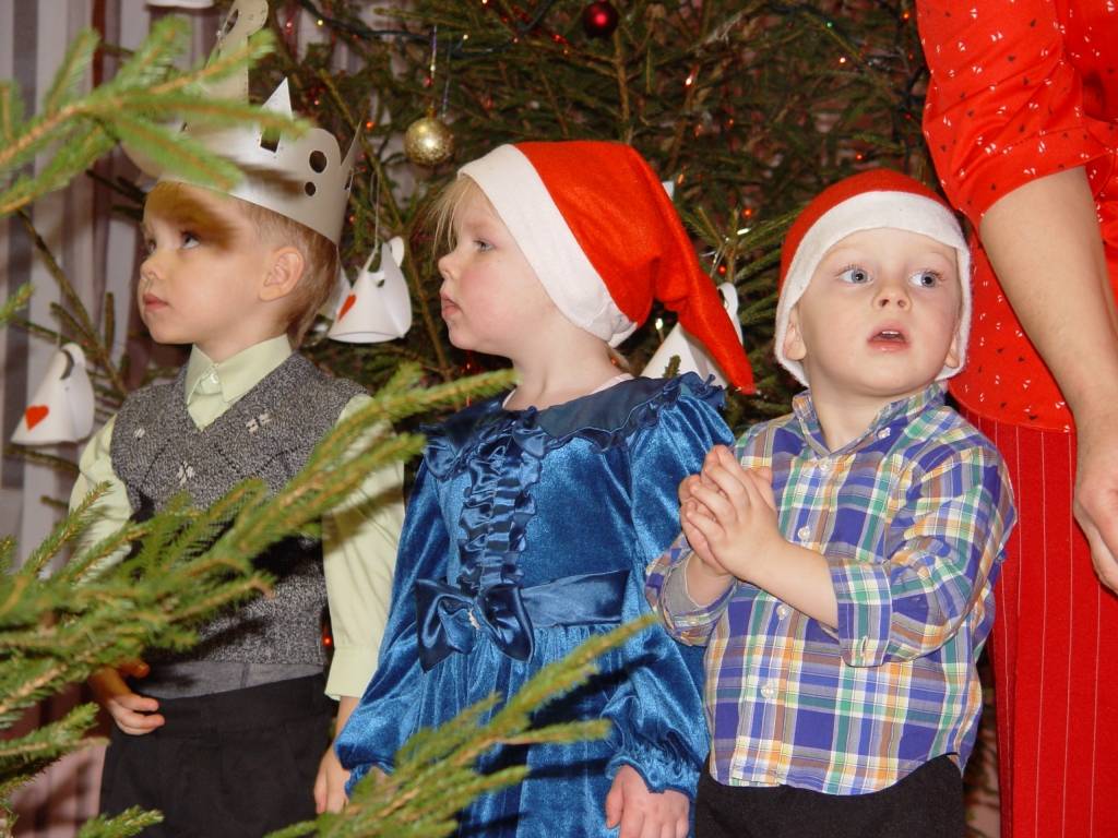 Ziemassvētku pasākumi aizvadītajās dienās notika arī Cīravas bērnudārzā 