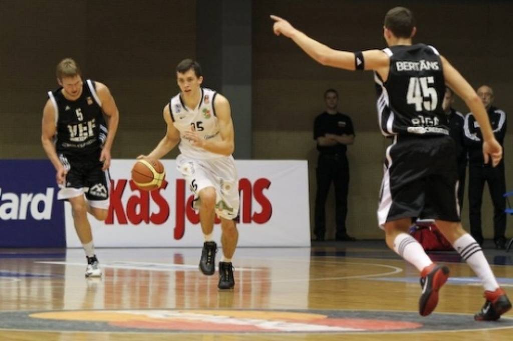 Autors: www.liepajaslauvas.lv