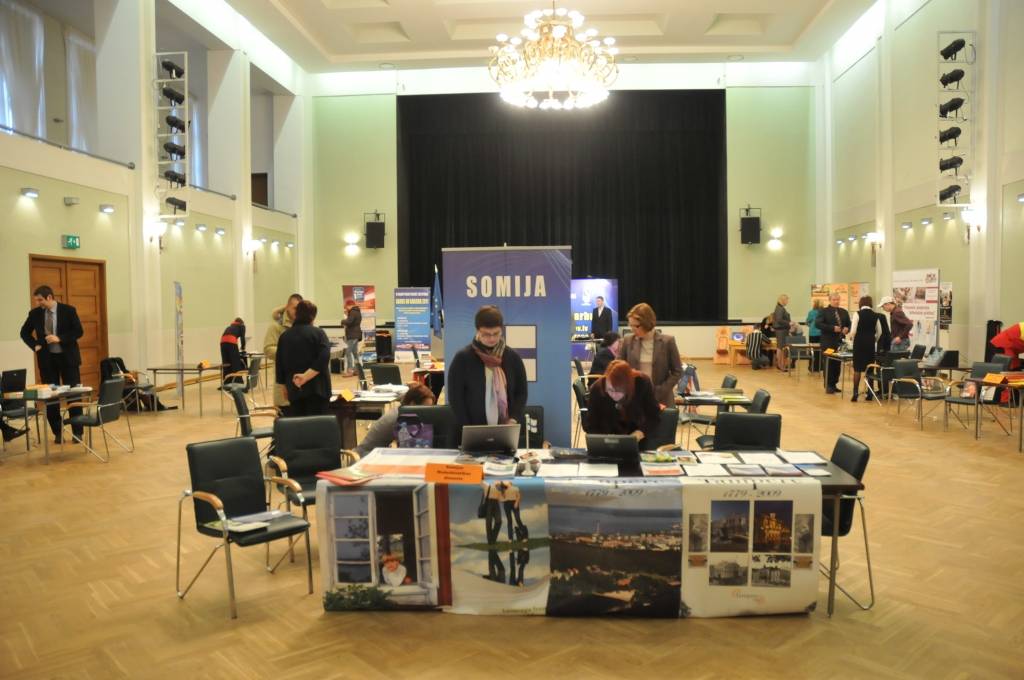 Otrdien Liepājas Latviešu biedrības namā notiek starptautiska izstāde 