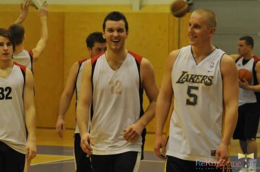 Nīcas basketbolisti.
Autors: Uldis Dobelis