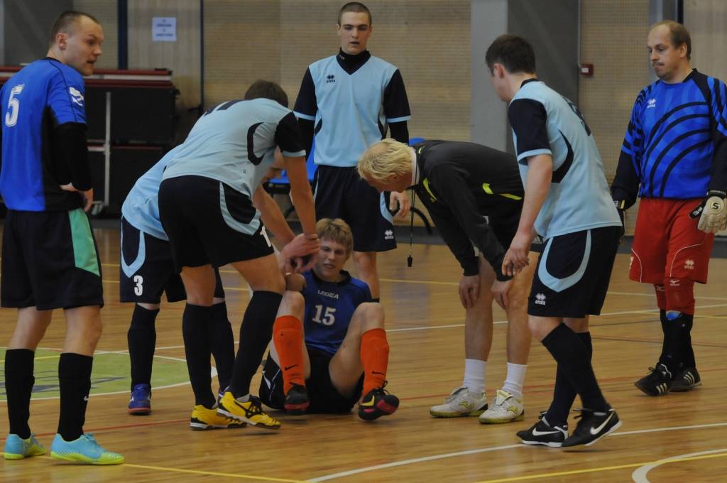 Grobiņas un Medzes spēle
Autors: Uldis Dobelis