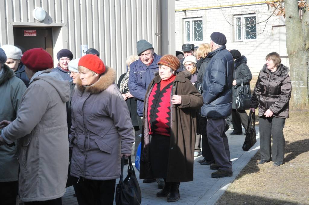 1949. gada 25. marta notikumus Tores stacijā ik gadu atceras tajos ierautie, viņu tuvinieki, bērni un mazbērni. Vienojošo sajūtu nostiprina apmainīšanās atmiņām, pasēdēšana pie kopīga pusdienu galda. Šogad aptuveni 180 Grobiņas un citu...
Autors: ReKurZeme, portāls
