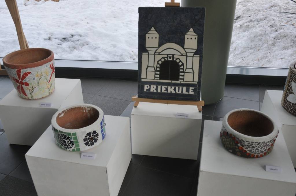 Priekules daudzfunkcionālajā sporta hallē skatāma izstāde 