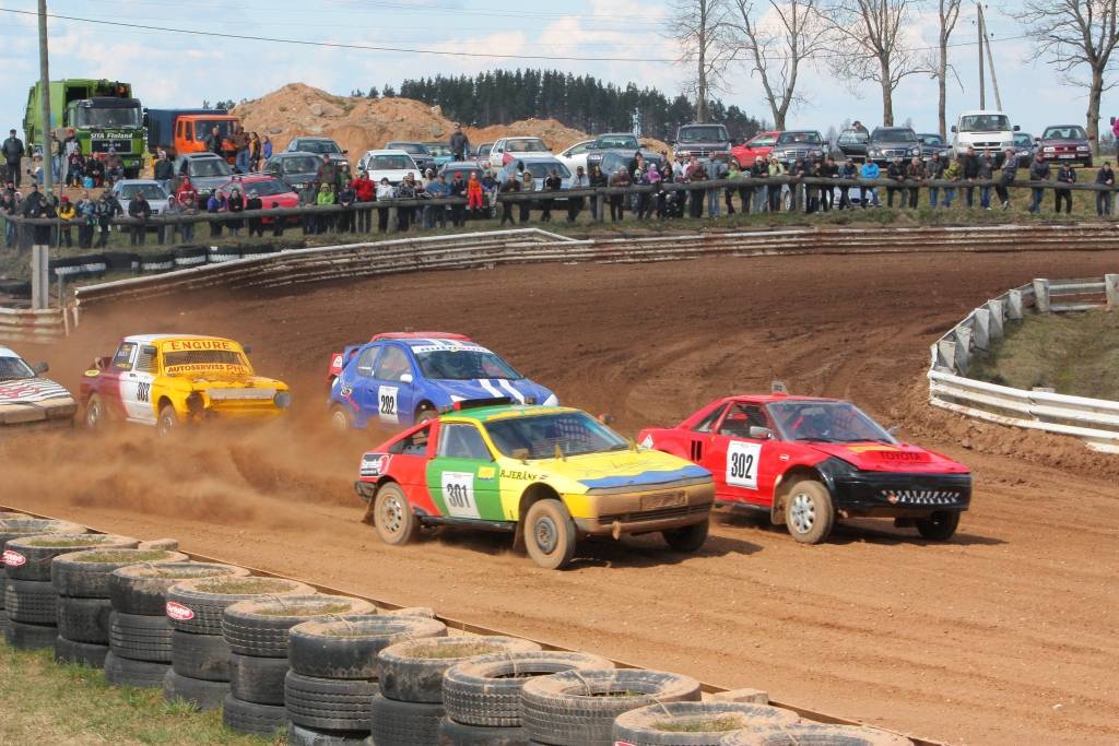 Autors: www.autocross.lv