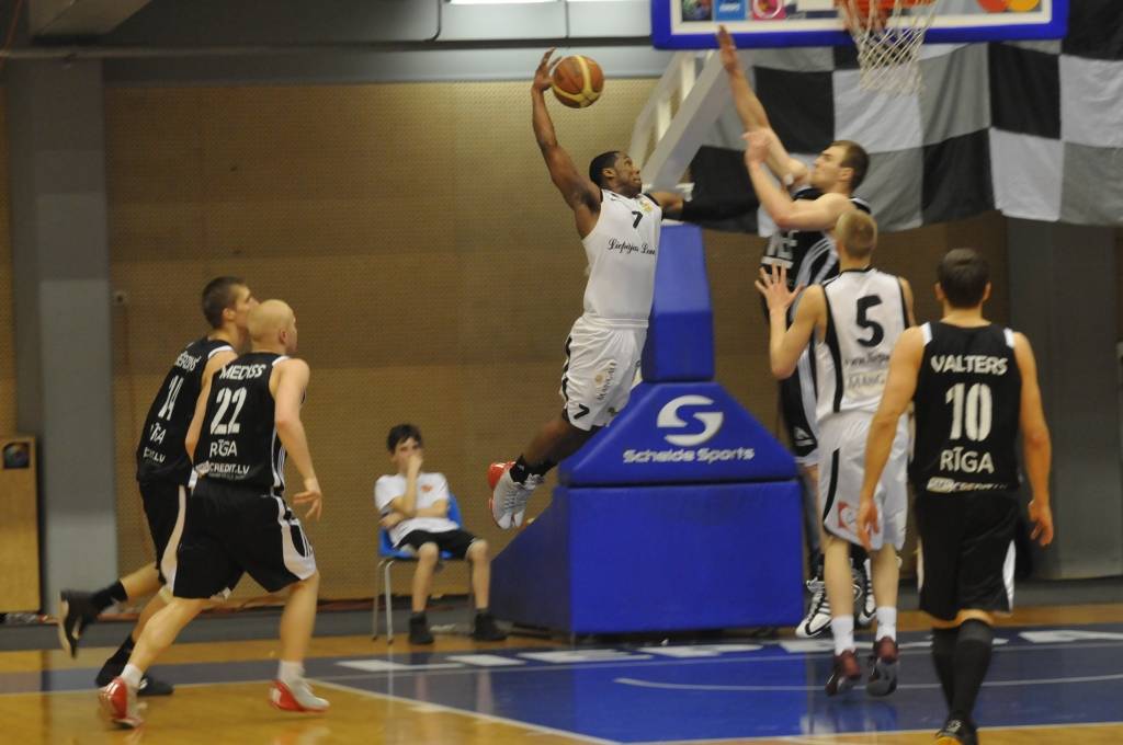 Autors: Uldis Dobelis