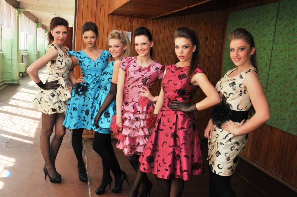 Latvijas veļas ražotāju asociācijas LATVERA priekšsēdētājs Jurijs Hadarovičs parakstījis sadarbības līgumu ar Liepājas Valsts tehnikuma Tūrisma un tekstila nodaļu.

Tas ir pirmais solis uz skolas bāzes veidot kompetenču centru, kurā...
Autors: ReKurZeme, portāls