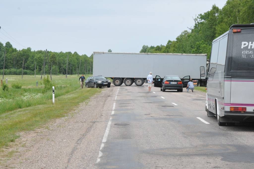 Autors: Dainis Ģelzis