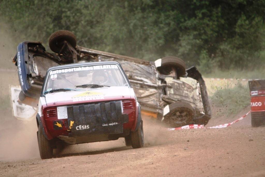 Autors: www.autocross.lv