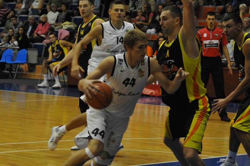 Autors: Uldis Dobelis