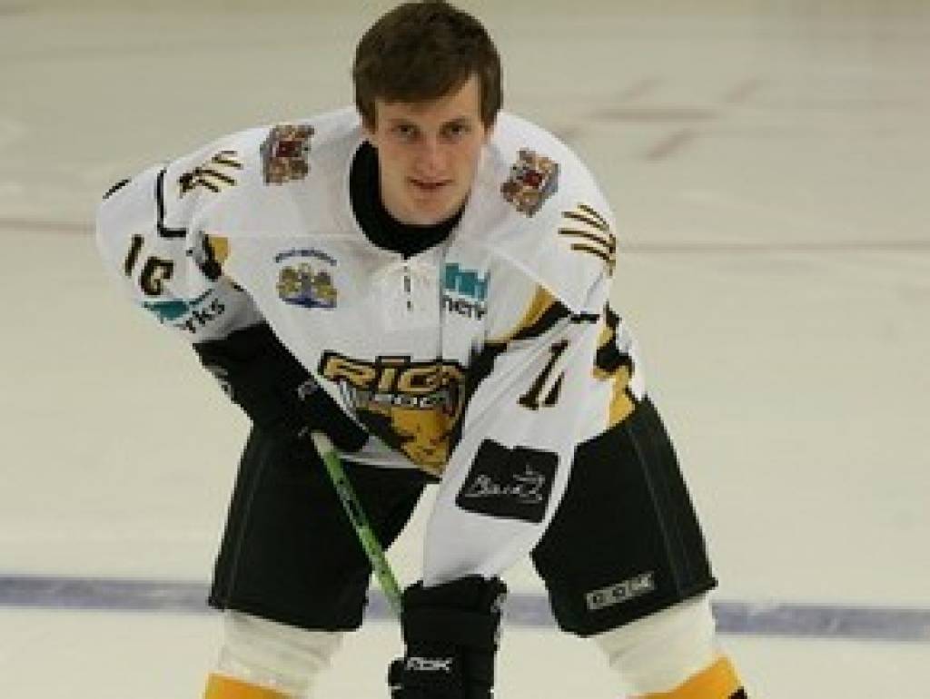 Autors: www.sportacentrs.com