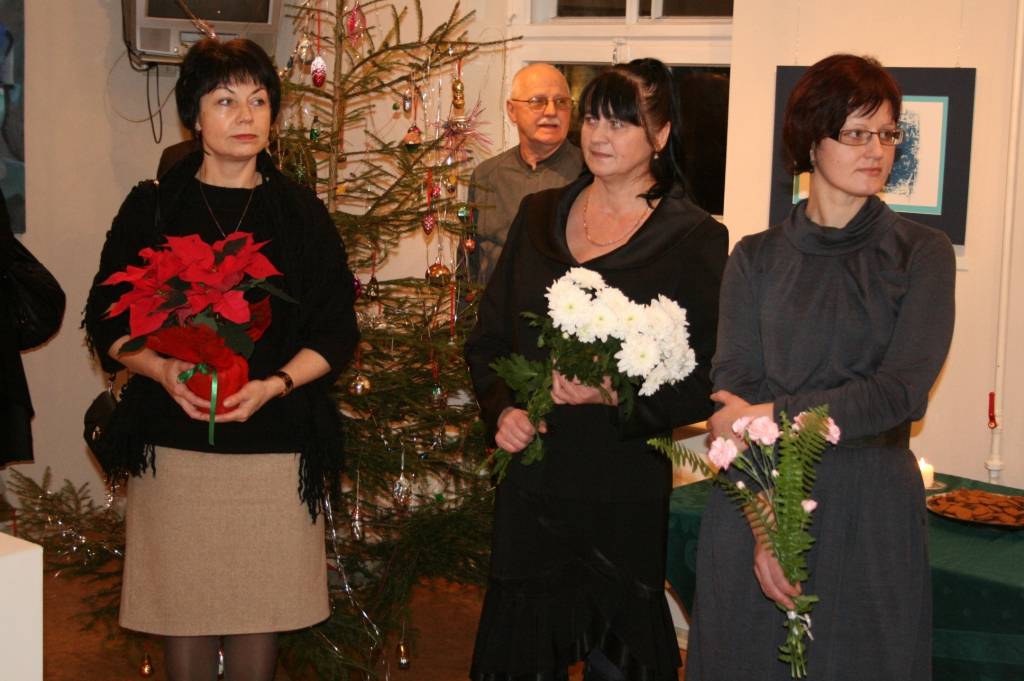 Pirmo reizi Liepājā vienuviet kopīgā izstādē “Ziemas noskaņās” skatāmi Liepājas universitātes docētāju mākslas darbi. To tapšanā izmantoti dažādi materiāli un tehnikas. Izstāde Liepājas muzejā K. Ukstiņa ielā 7/9 būs skatāma līdz 15....
Autors: ReKurZeme, portāls