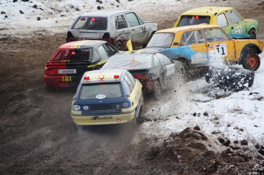 Autors: www.autocross.lv