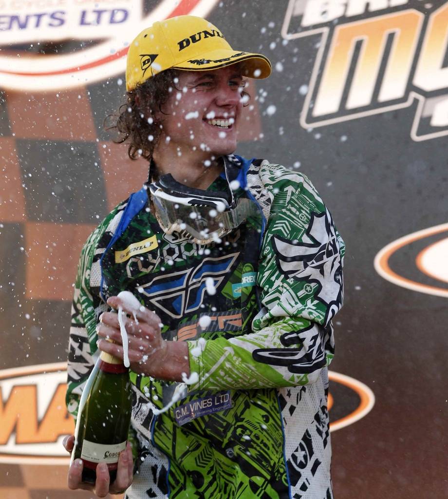 Autors: www.steveturnerracing.com