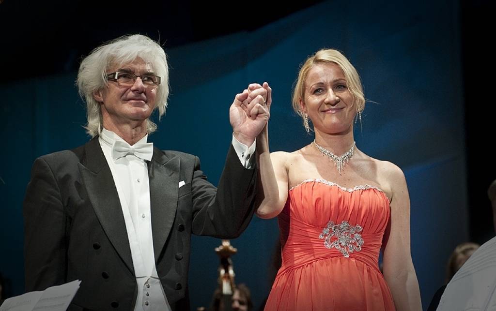 Poļu pianiste Beata Biliņska un diriģents Tadeušs Voicehovskis.
Autors: Aigars Prūsis