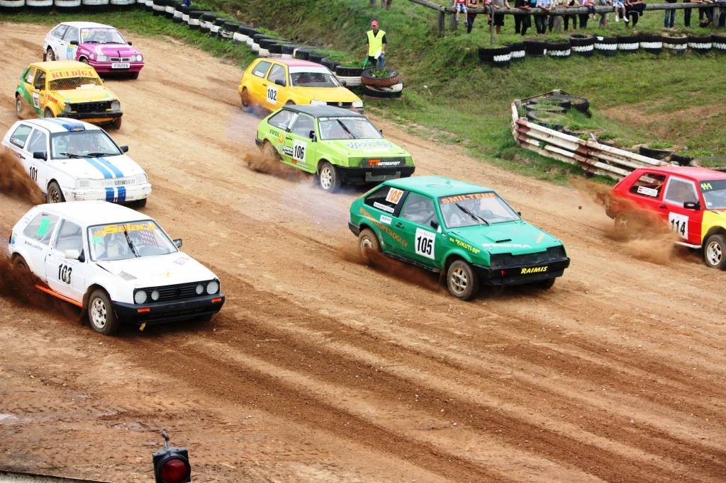 Autors: www.autocross.lv