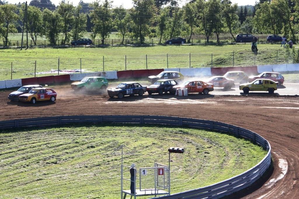 Autors: www.autocross.lv