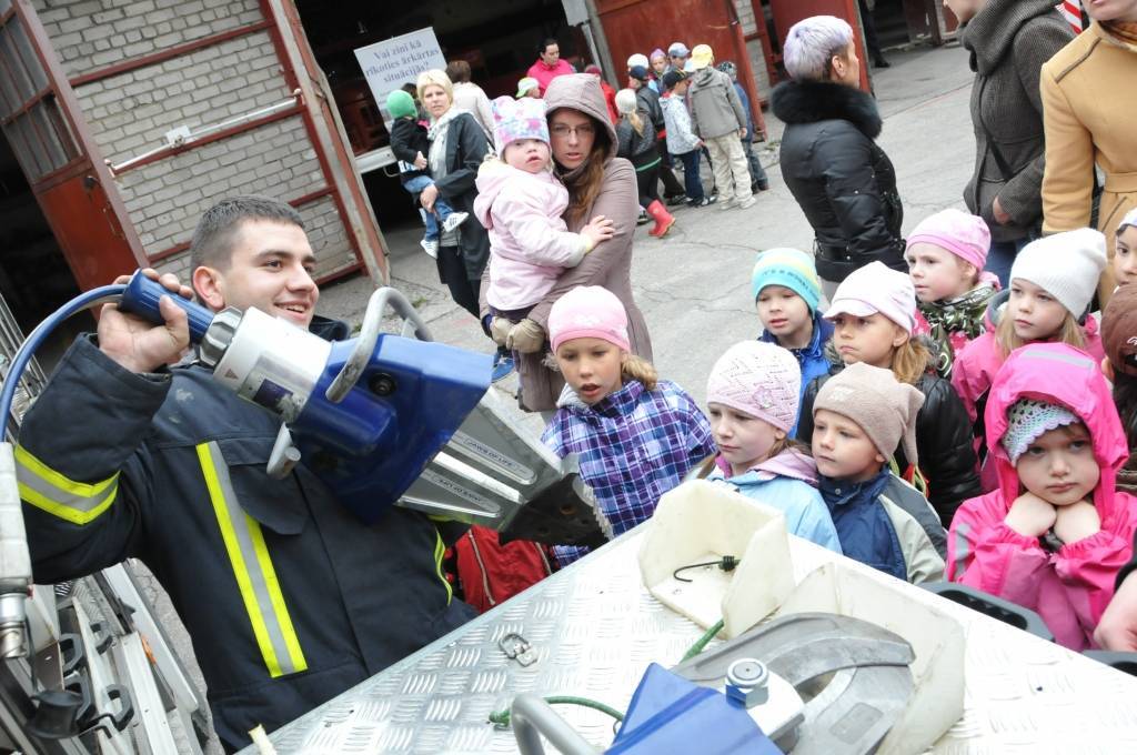 Autors: Dainis Ģelzis