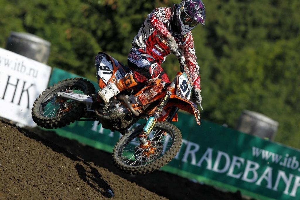 Autors: Ray Archer, www.steveturnerracing.com