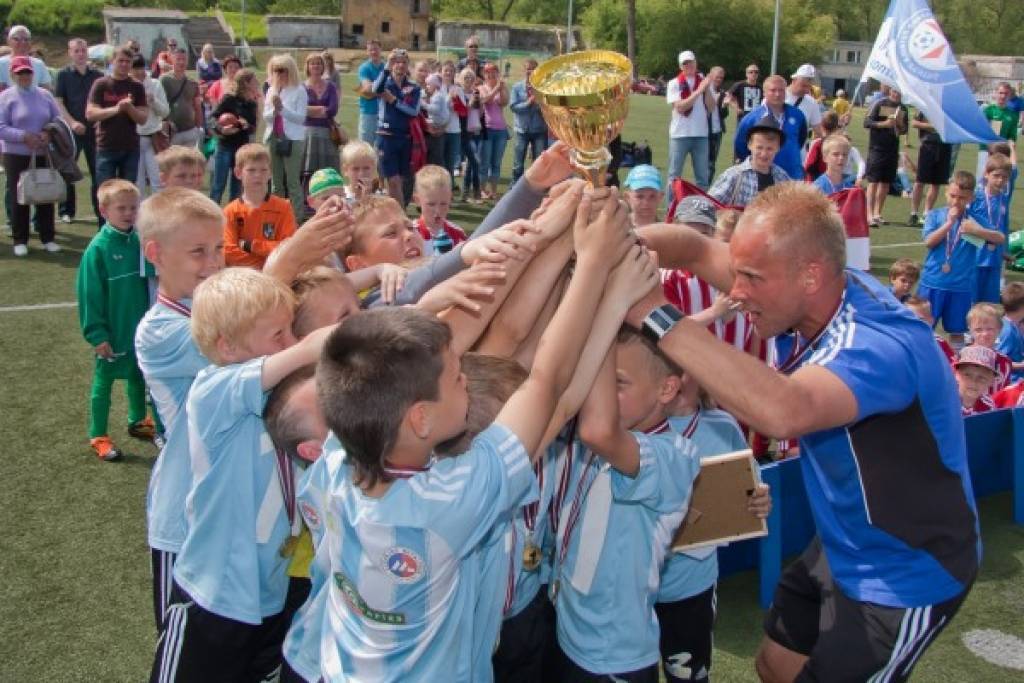 Autors: www.skmetalurgs.lv