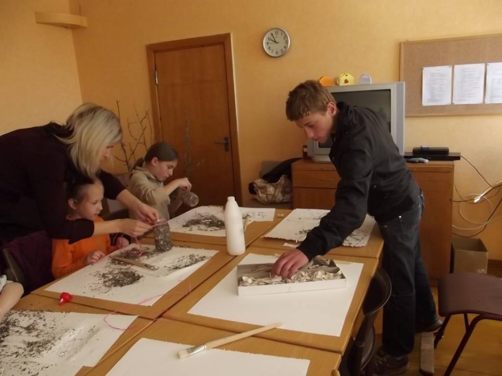 Mācību gadam noslēdzoties 30 Ata Kronvalda Durbes vidusskolas un Rāvas pamatskolas skolēni piedalījās nometnē 