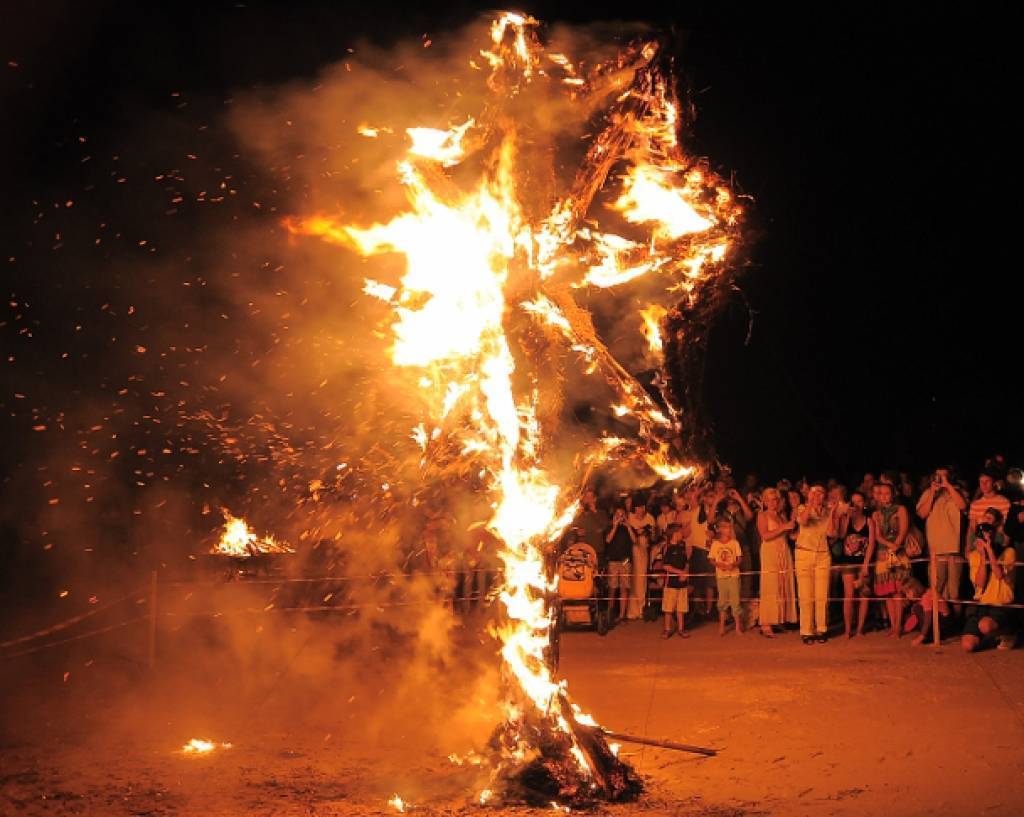 Senās uguns nakts akcija Liepājā 2011.gada 27.augustā.
Autors: Andris Gertsons