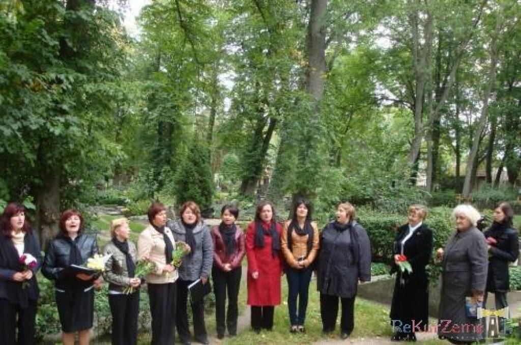 Vircavas kultūras darba organizatore Sanita Bethere , Vircavas pagasta sieviešu ansamblis „Kanconeta” ar tā vadītāju Signi Melderi, kā arī  Vircavas amatierteātra kolektīva, Vircavas tautas nama bērnu teātra kolektīva vadītāja Sarmīte...
Autors: ReKurZeme, portāls