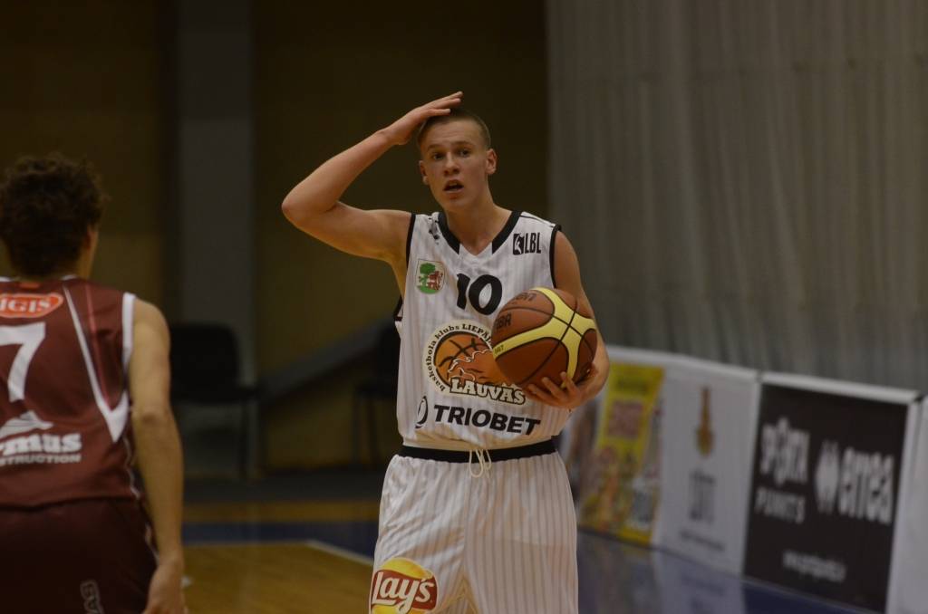 Autors: Uldis Dobelis