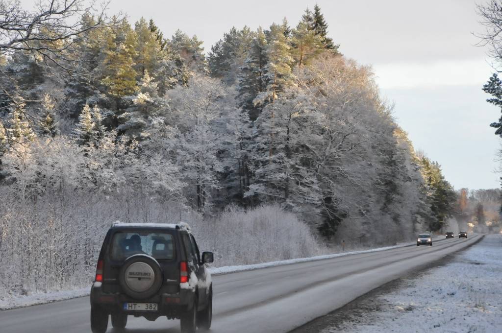 Ziema piektdien, 30. novembrī, Grobiņas novadā.
Autors: ReKurZeme, portāls