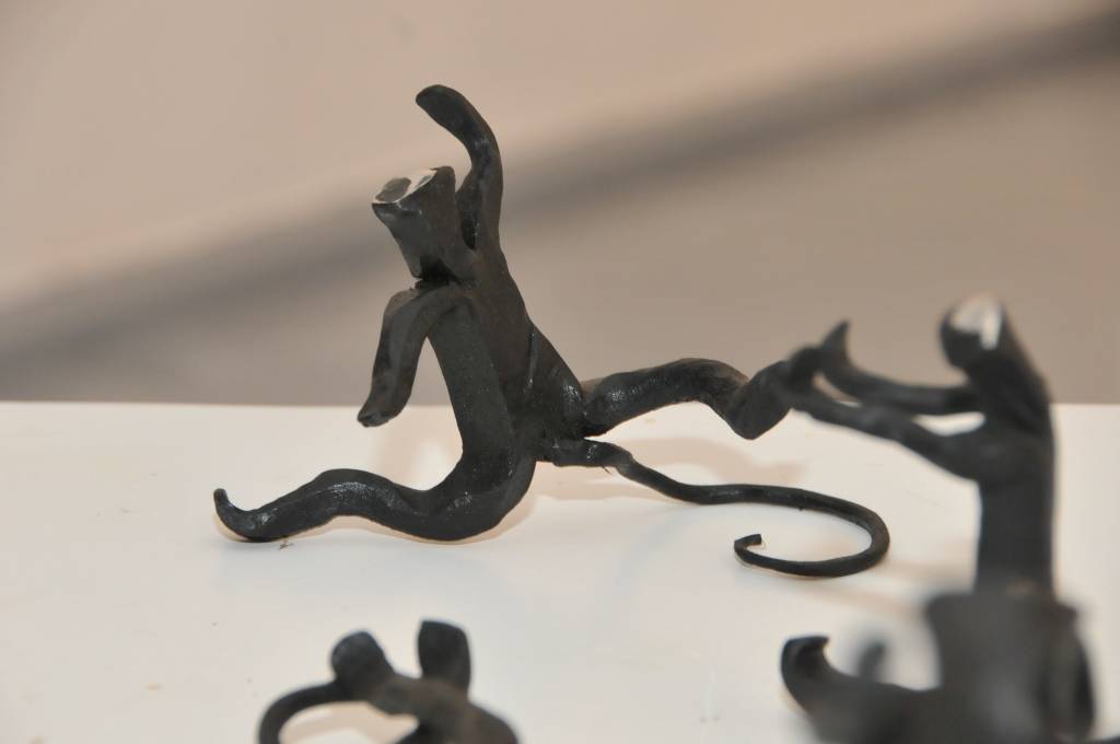 Aizputes novadpētniecības muzeja izstāžu zālē līdz 12. februārim skatāma metālkalēja Aleksandra Herberta Belševica darbu izstāde.
Autors: ReKurZeme, portāls