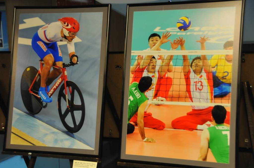 Liepājas Olimpiskajā centrā atklāta ceļojošā fotoizstāde “Tu esi. Tu vari.” par Londonas Paralimpiskajām spēlēm 2012.gadā, kas tapusi ar bankas Citadele atbalstu.

Šajā fotoizstādē „Tu esi. Tu vari.” apskatāmas fotogrāfa Jura Bērziņa -...
Autors: ReKurZeme, portāls