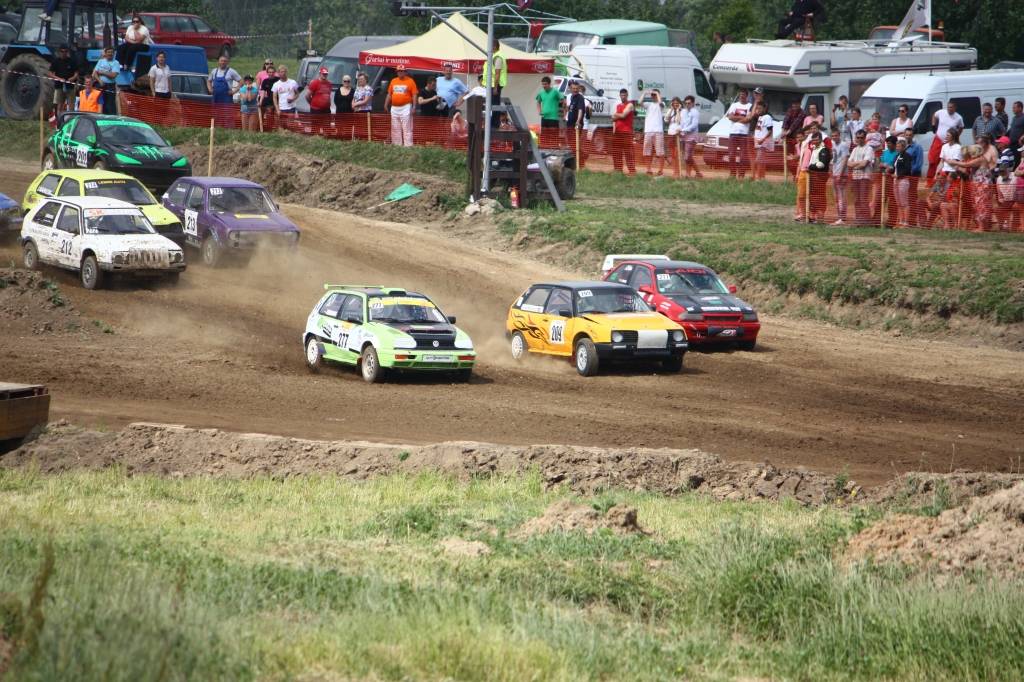 Autors: www.autocross.lv