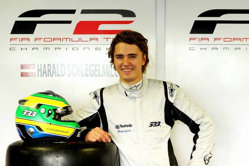 Autors: James Bearne