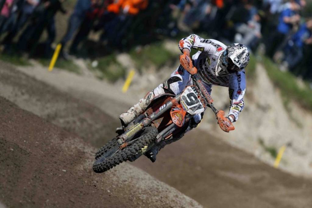 Autors: Ray Archer, www.steveturnerracing.com