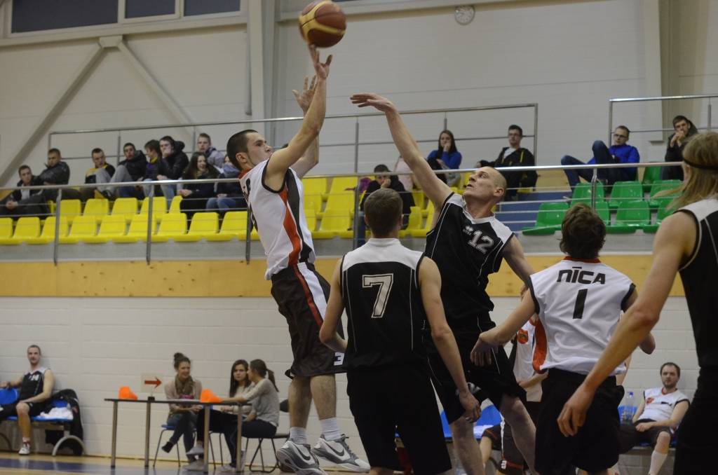 Autors: Uldis Dobelis