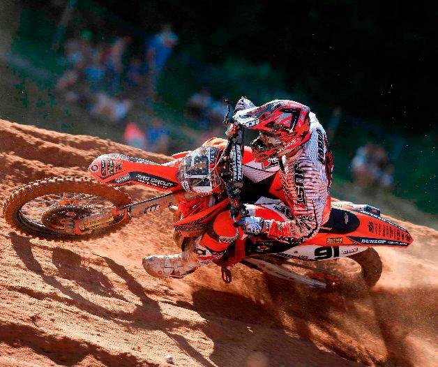 Autors: Ray Archer, www.steveturnerracing.com