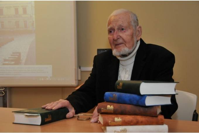 Autors: Dainis Ģelzis