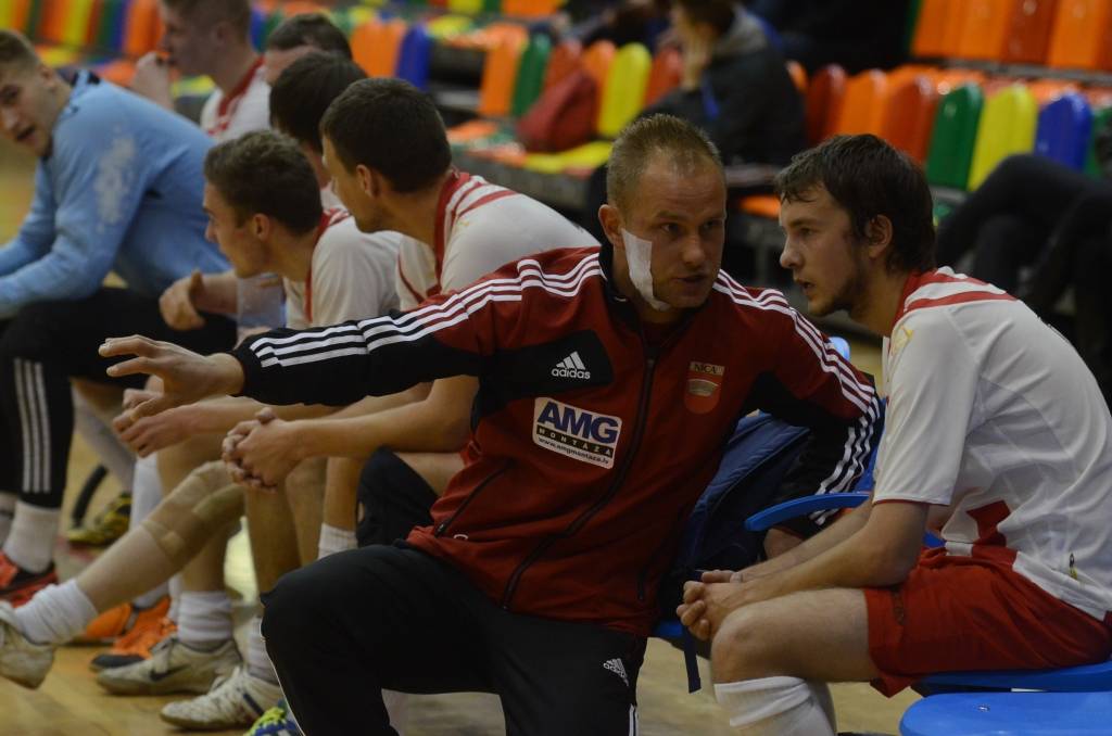 “Nīcas” treneris Ingus Lukovičs ar lielu izaicinājumu ķēries pie komandas vadības stūres, cenšoties panākt, lai vīri no kājbumbas gūtu gandarījumu.
Autors: Uldis Dobelis