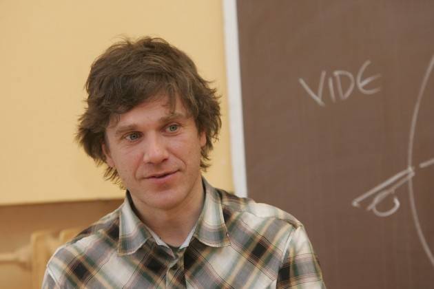 Liepājas Centra sākumskolas zālē – Ūliha ielā 33 plānota tikšanās ar Māri Olti.
Autors: DELFI