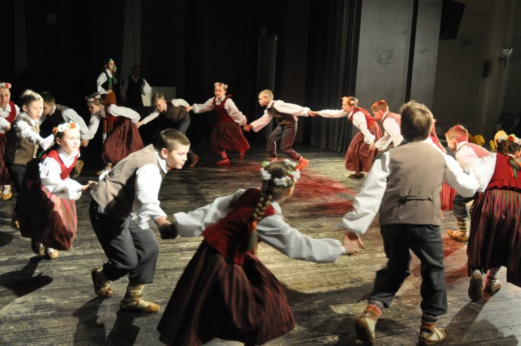 Aluksniesiem.lv raksta attēla aizvietotājs